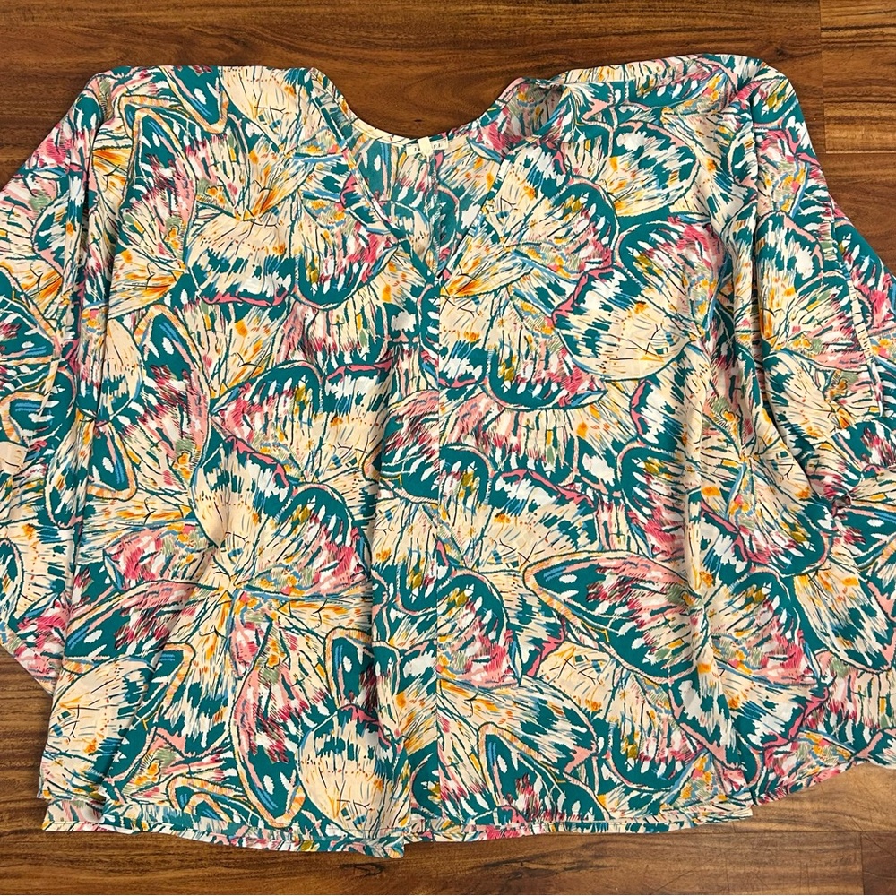 Cream Boxy 3/4 Sleeve Blouse